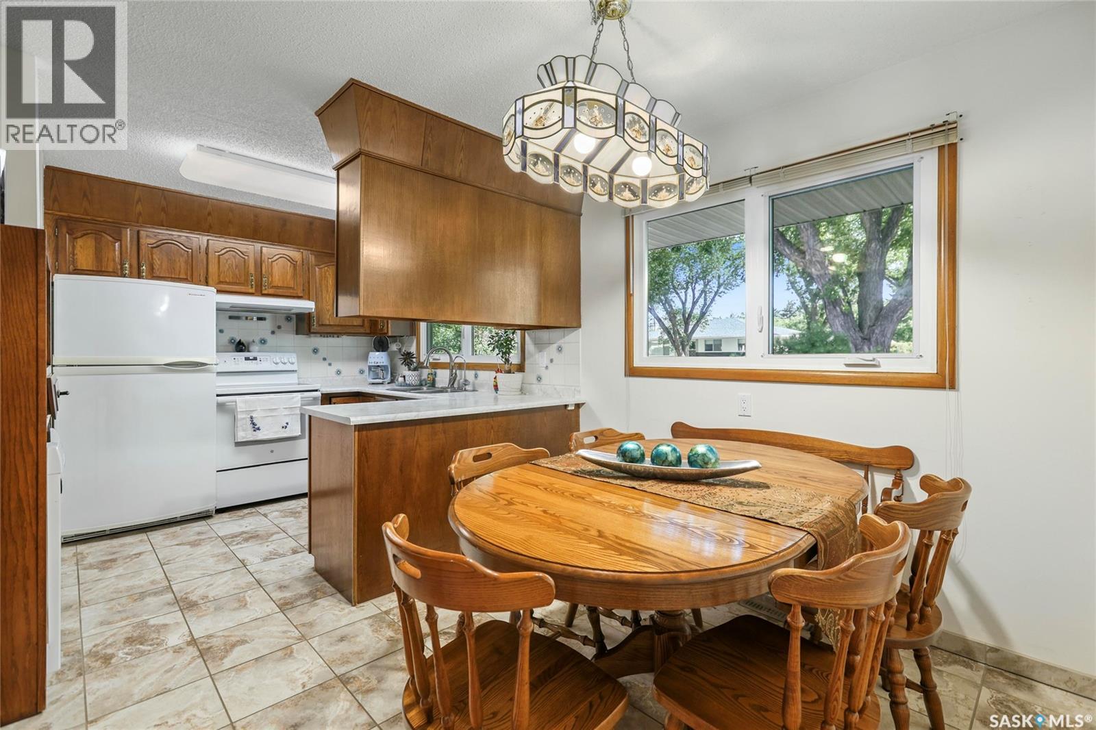 Photo 9 of 144 Woodward Avenue, Regina SK