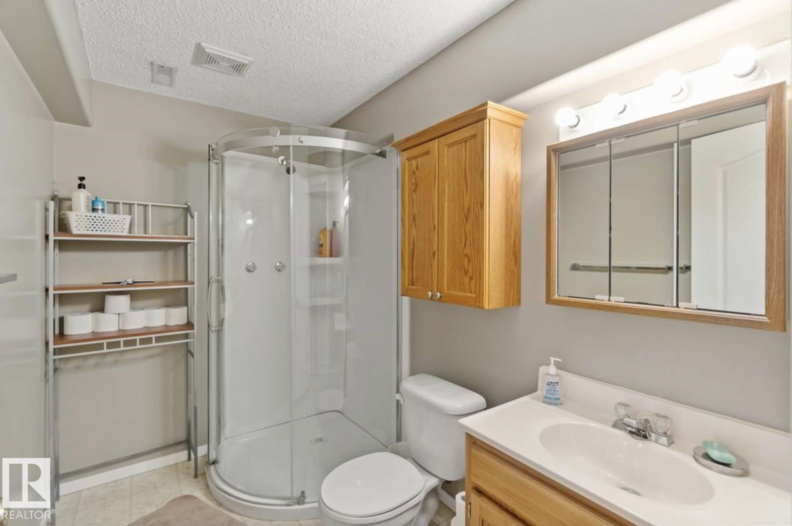 Photo 36 of 19 Westwood Green, Fort Saskatchewan AB
