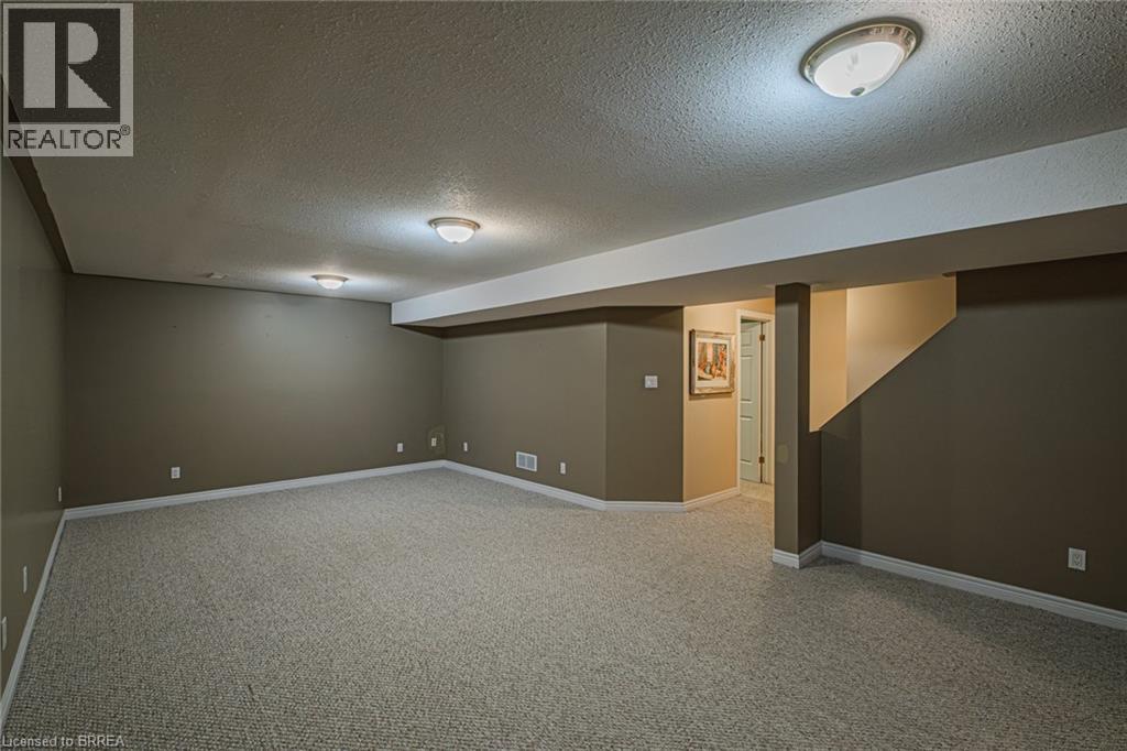 Photo 30 of 110 Somerset Road Unit 9, Brantford ON
