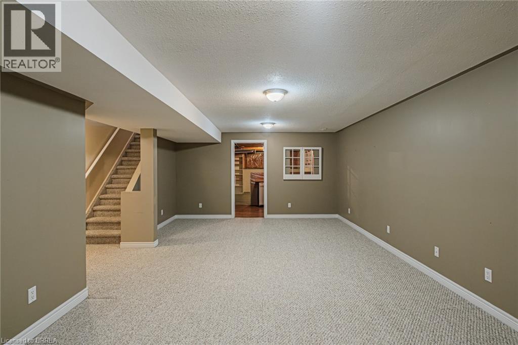 Photo 31 of 110 Somerset Road Unit 9, Brantford ON