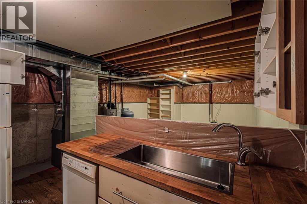 Photo 34 of 110 Somerset Road Unit 9, Brantford ON