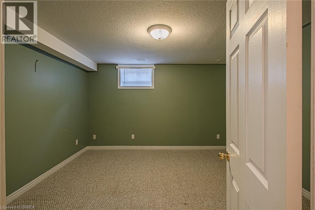 Photo 28 of 110 Somerset Road Unit 9, Brantford ON