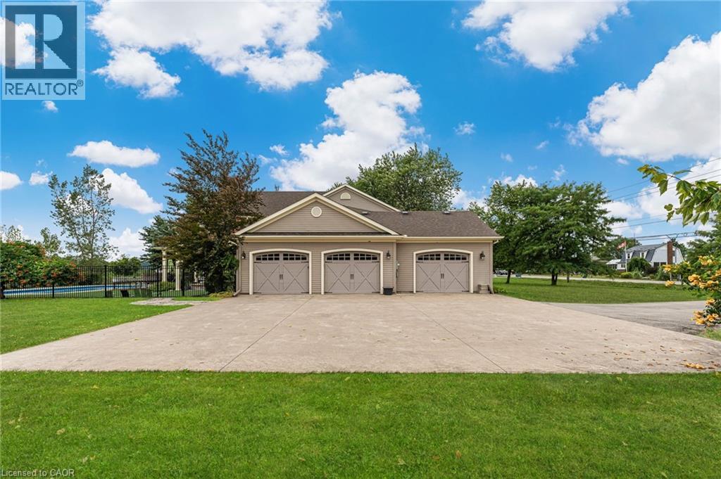 915 QUEENSTON ROAD - 5