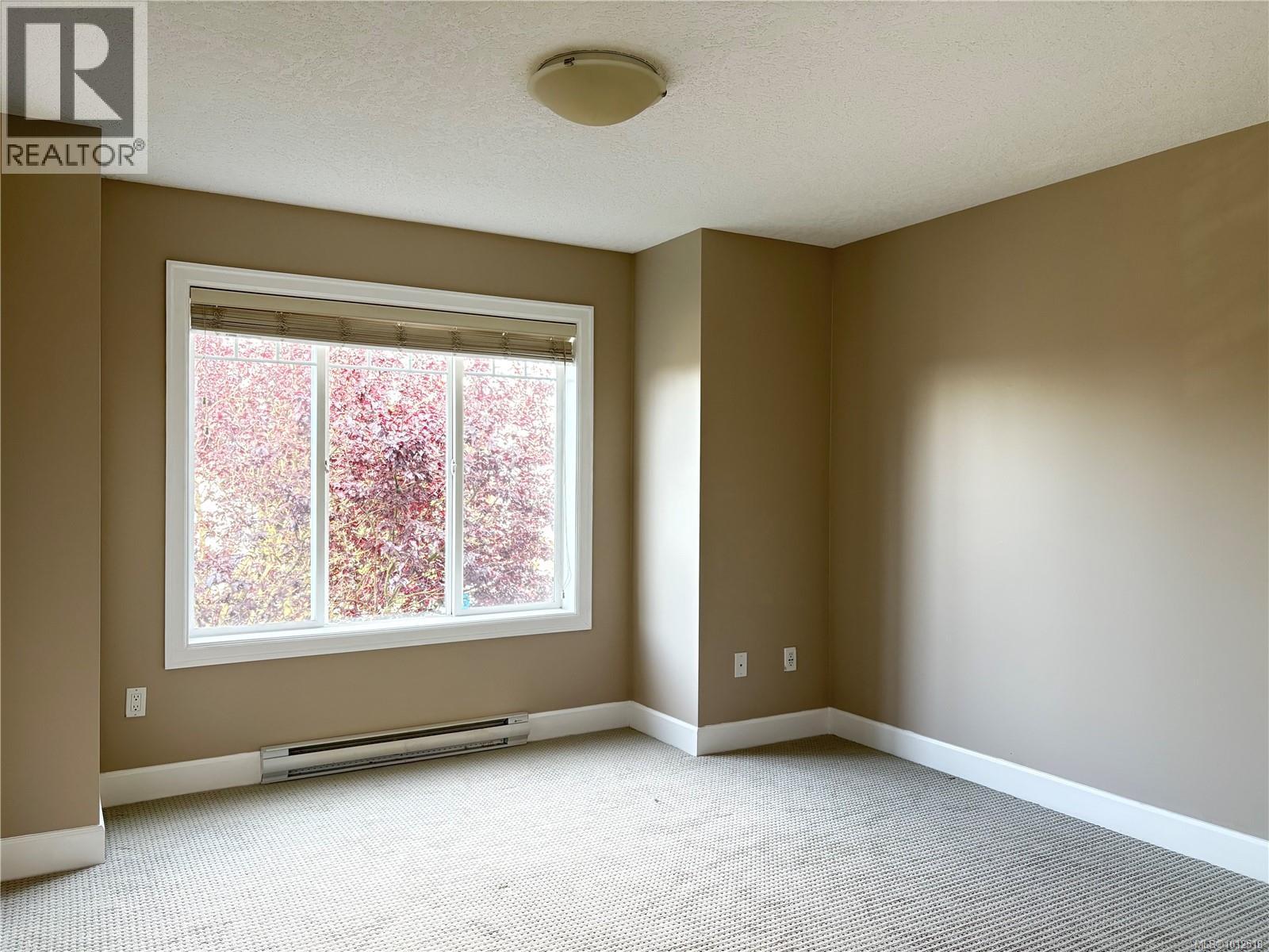Photo 12 of 103 499 Milton St, Nanaimo BC