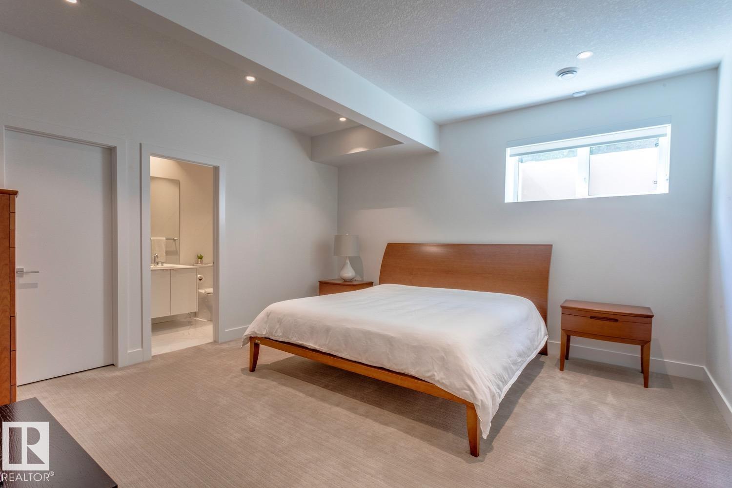Photo 33 of 682 Howatt Dr Sw, Edmonton AB