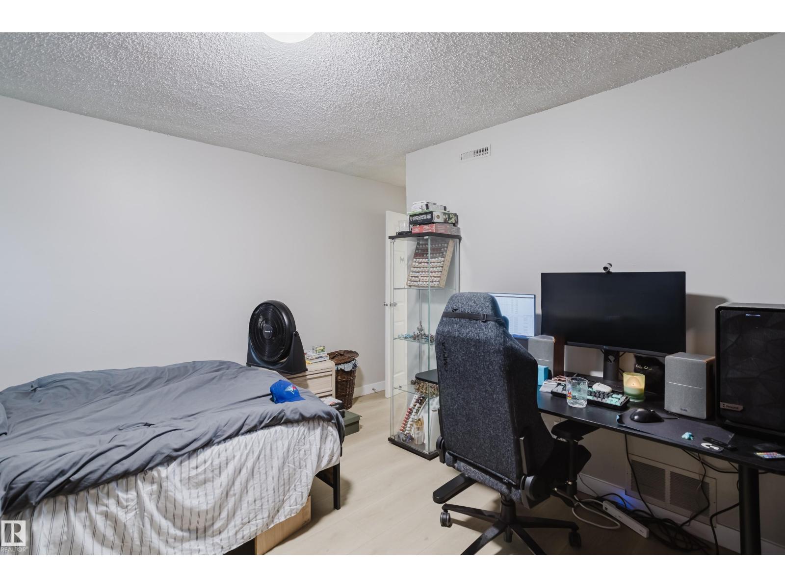 Photo 22 of 149 153 Millbourne Rd E Nw, Edmonton AB
