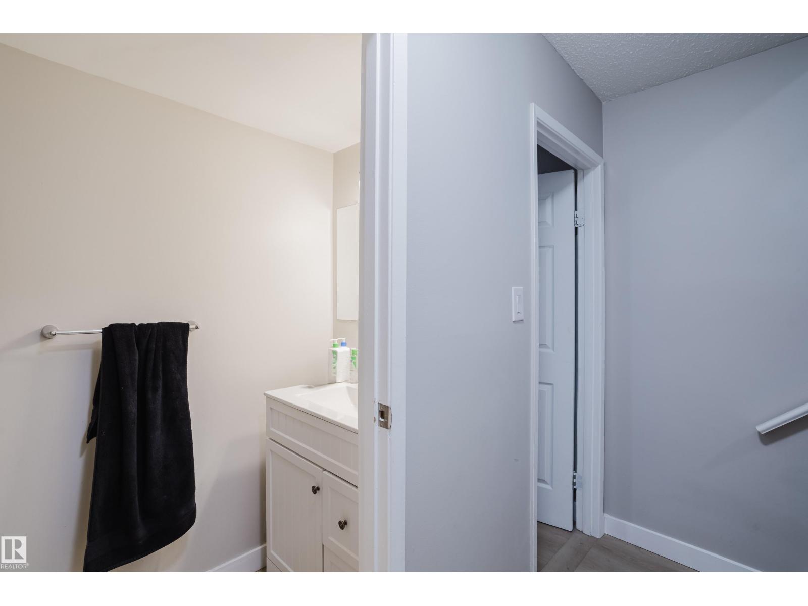 Photo 27 of 149 153 Millbourne Rd E Nw, Edmonton AB