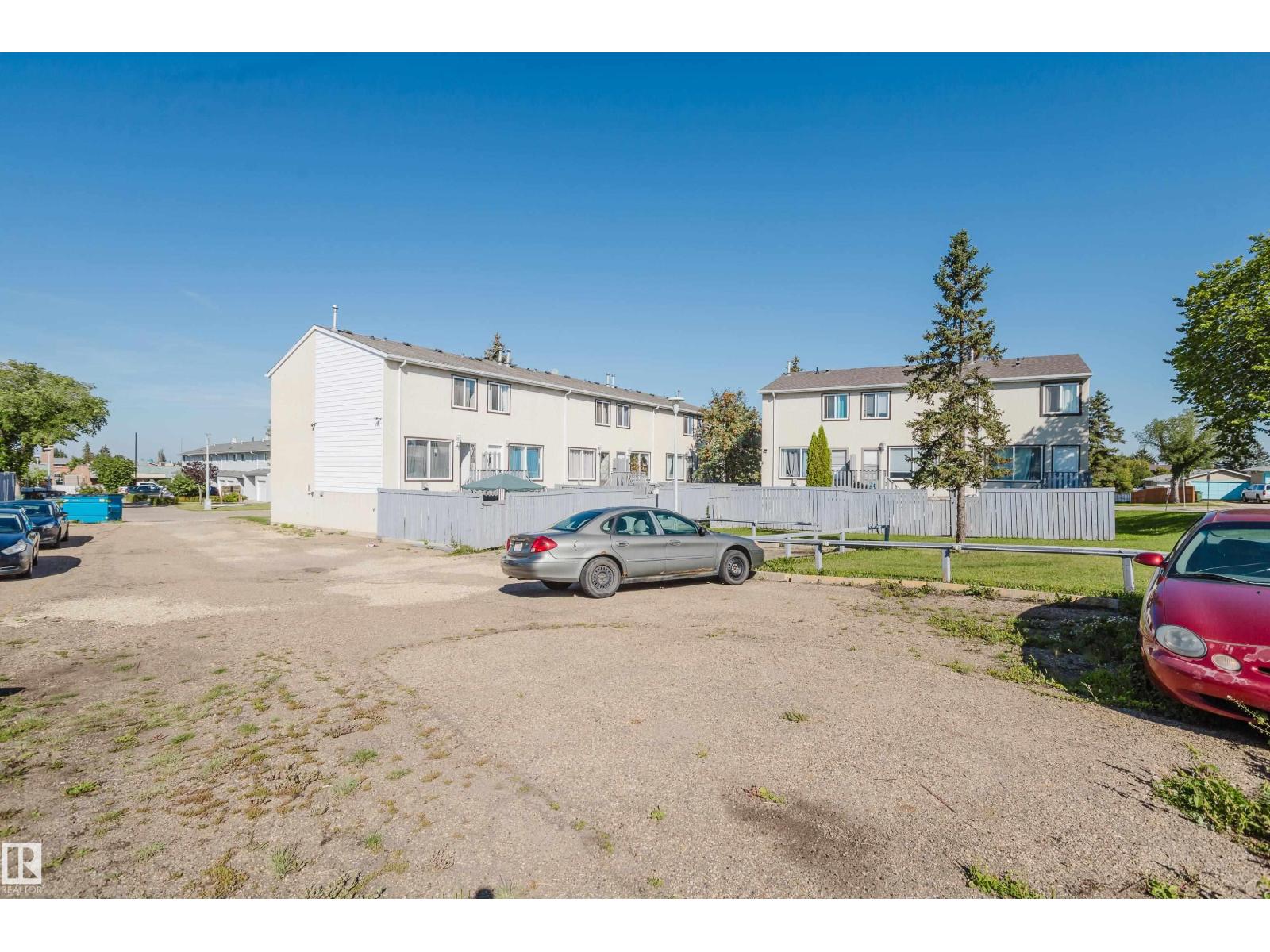 Photo 32 of 149 153 Millbourne Rd E Nw, Edmonton AB