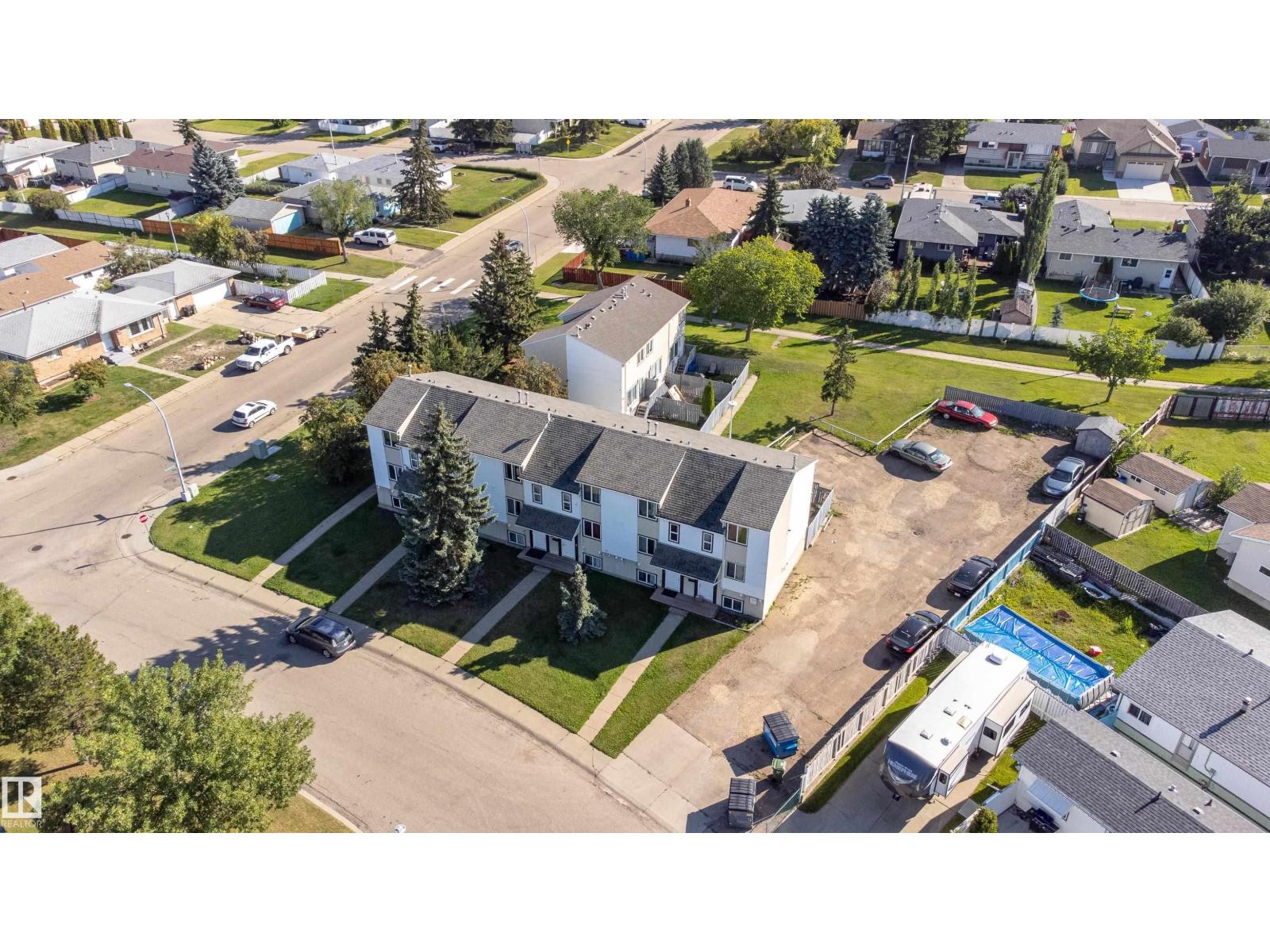 Photo 33 of 149 153 Millbourne Rd E Nw, Edmonton AB