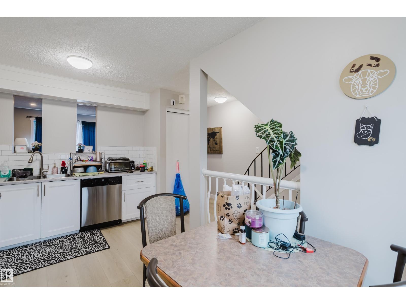 Photo 11 of 149 153 Millbourne Rd E Nw, Edmonton AB