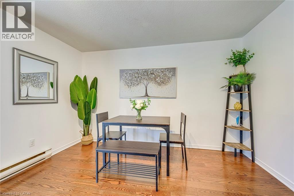 Photo 9 of 1058 Falgarwood Drive Unit 133, Oakville ON