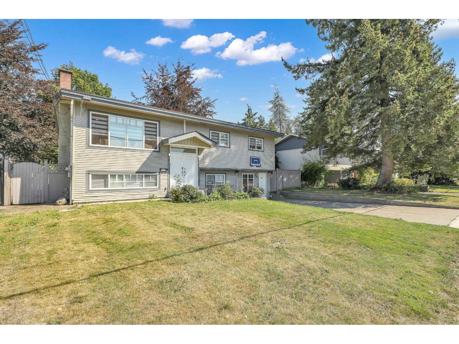 Photo 2 of 9162 119 A Street, Delta BC