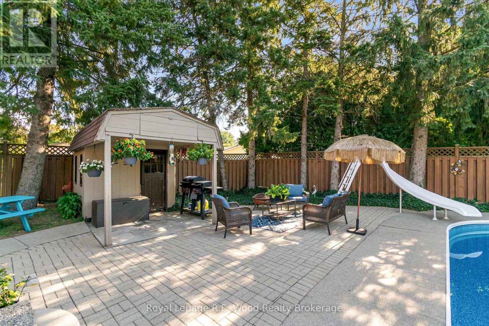 Photo 24 of 32 Devon Court, Tillsonburg ON