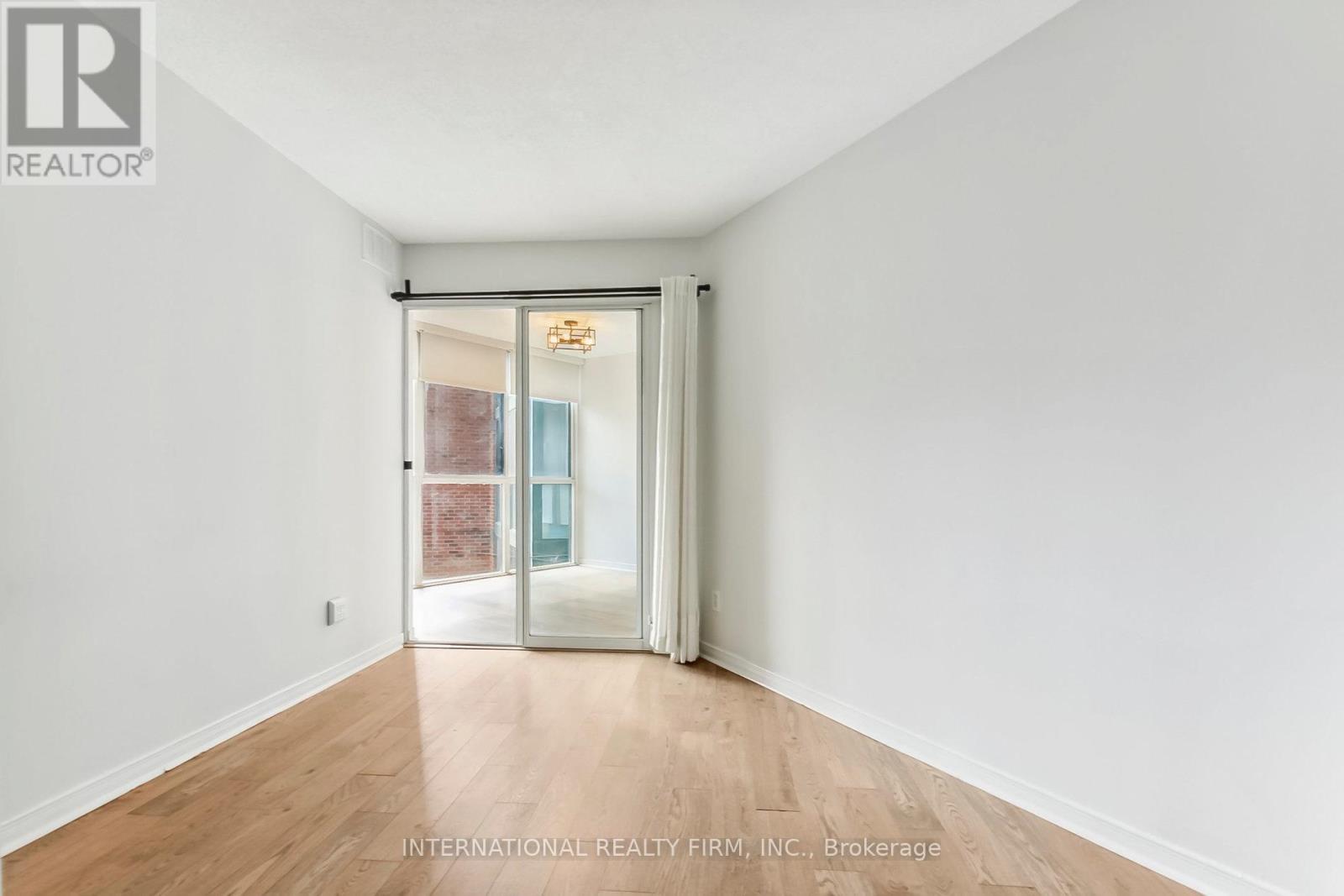 Photo 26 of 628 801 King Street W, Toronto ON