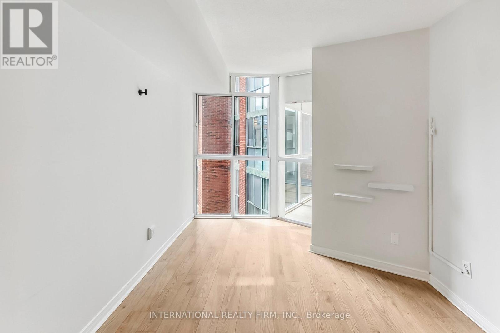 Photo 22 of 628 801 King Street W, Toronto ON