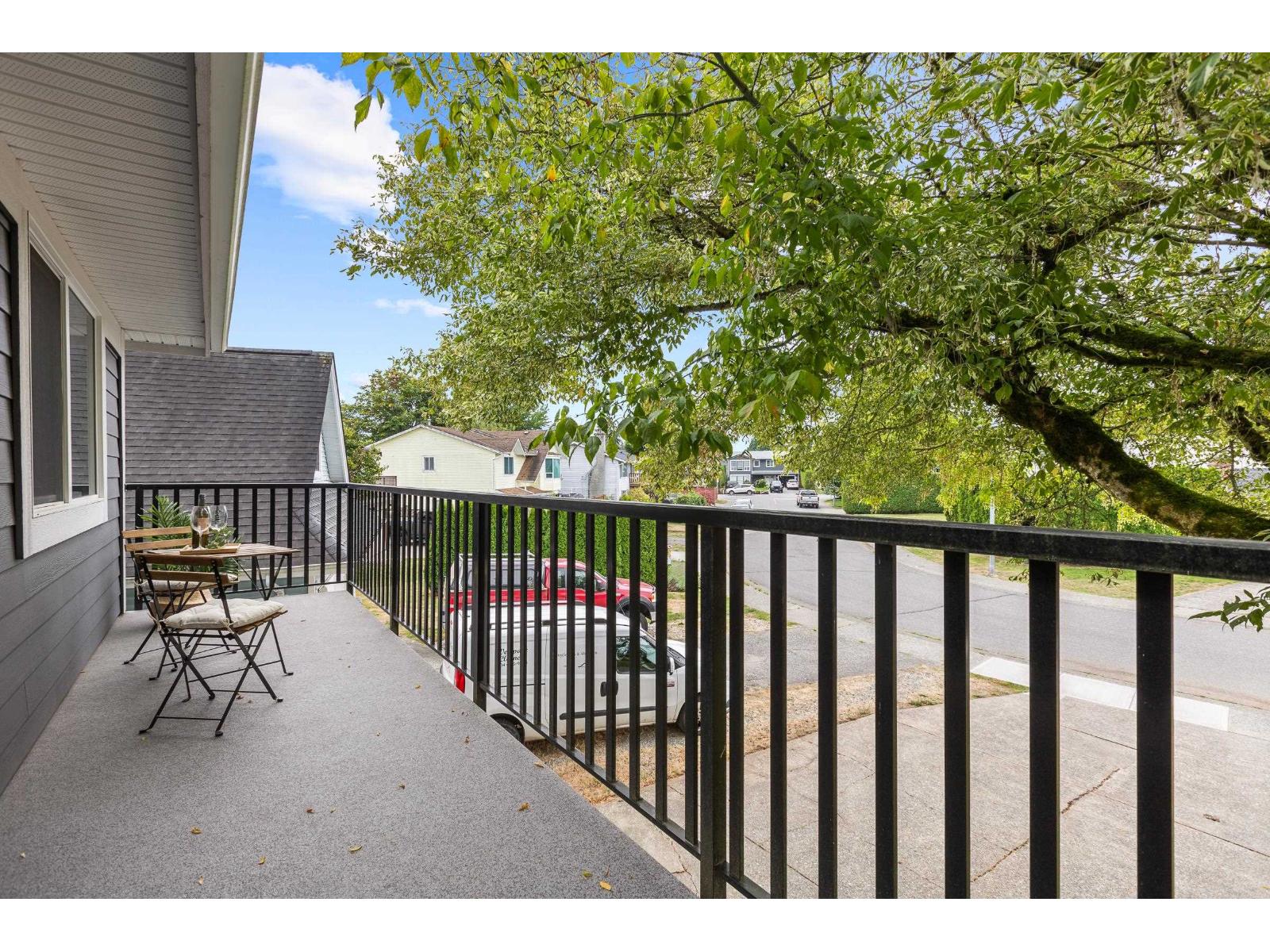 Photo 9 of 26953 Alder Drive, Langley BC