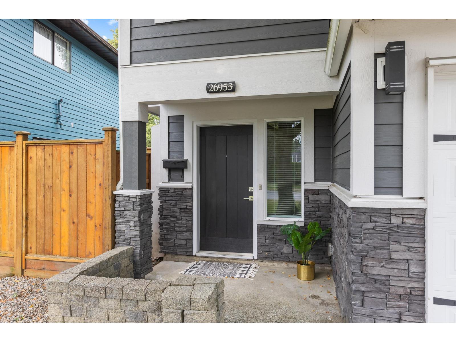 Photo 3 of 26953 Alder Drive, Langley BC