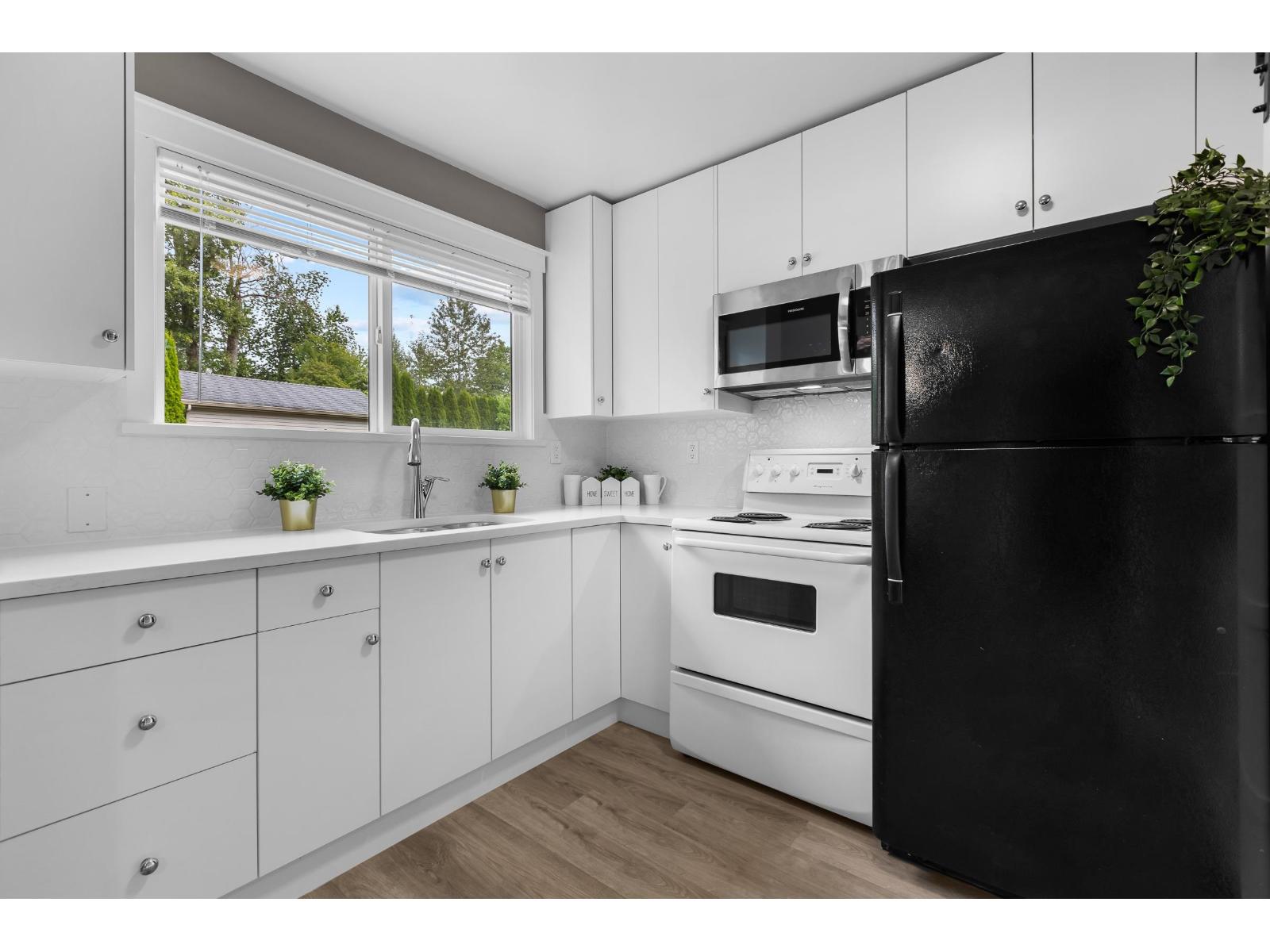 Photo 33 of 26953 Alder Drive, Langley BC