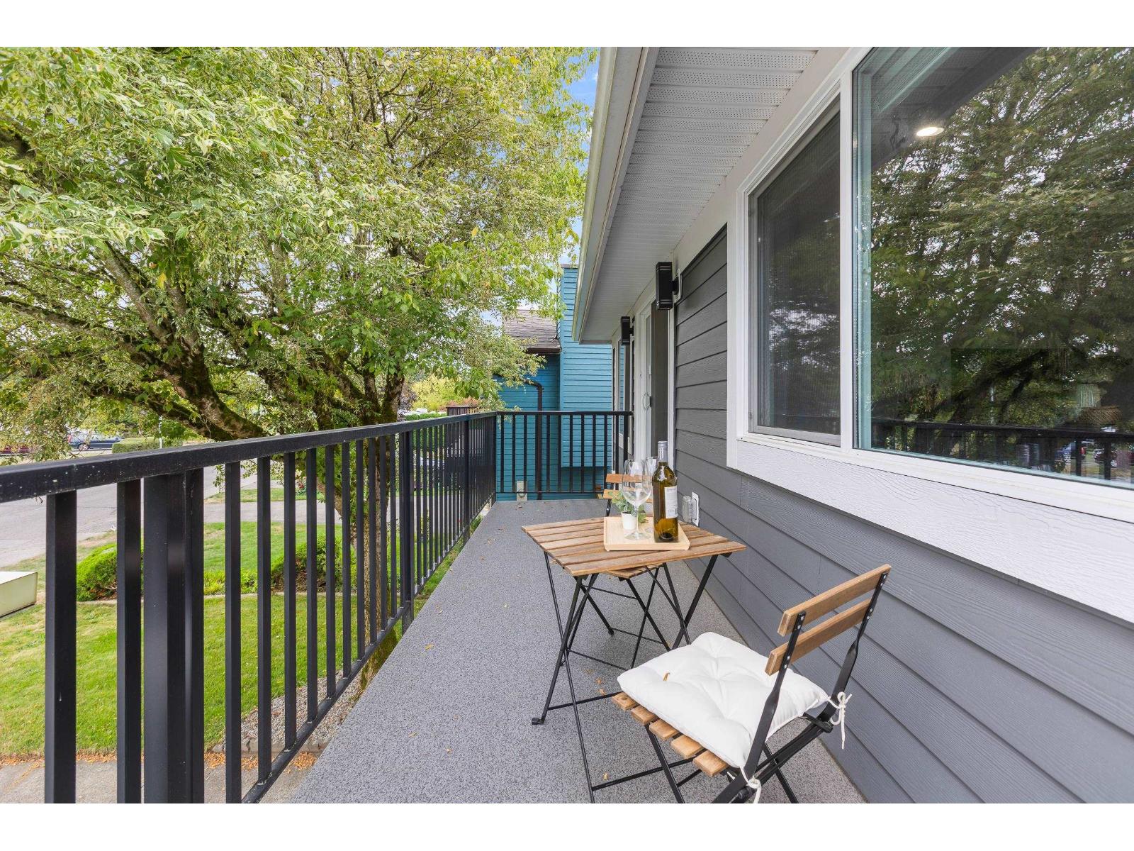 Photo 10 of 26953 Alder Drive, Langley BC