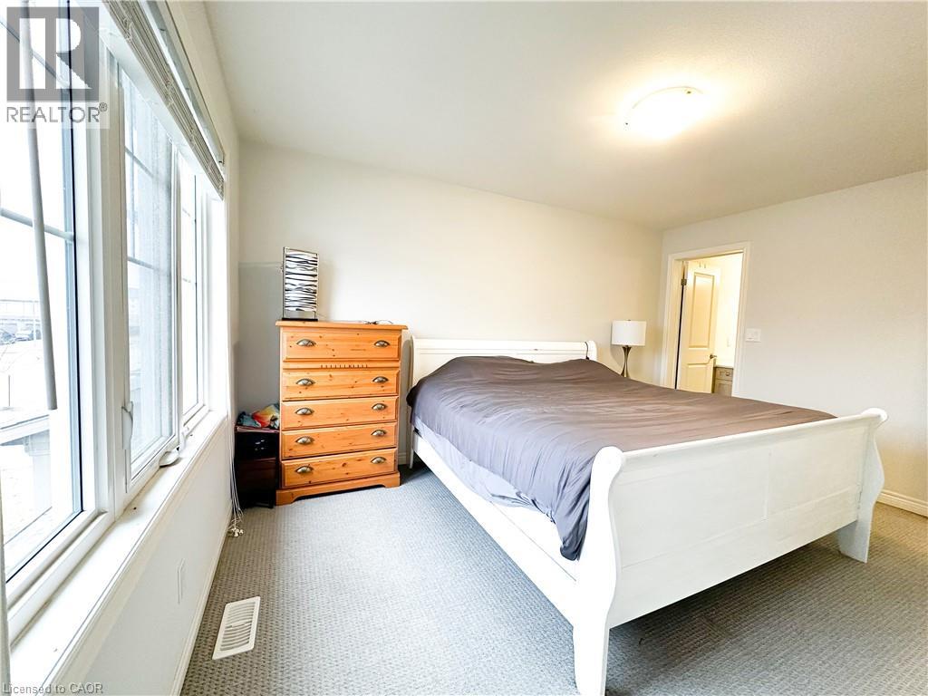 Photo 15 of 147 Heron Street Street, Welland ON