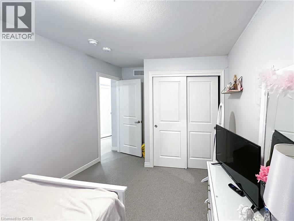 Photo 20 of 147 Heron Street Street, Welland ON