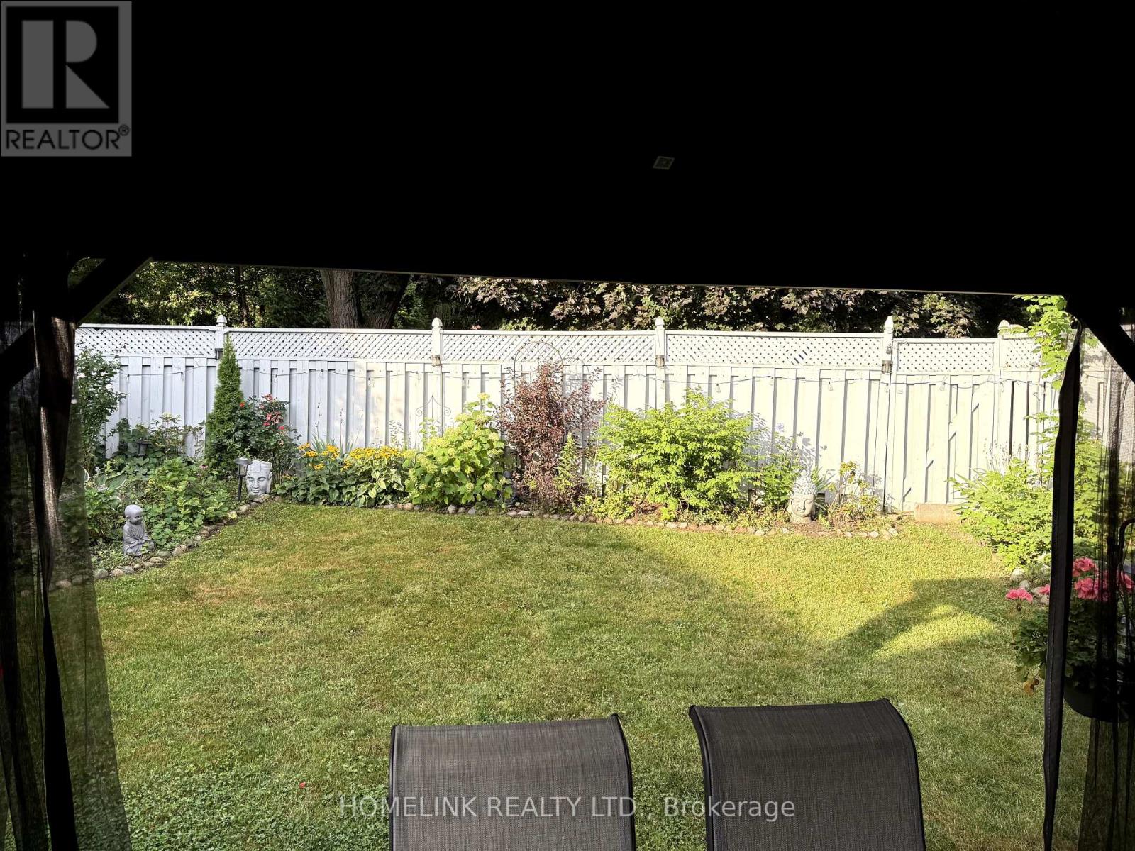 Photo 32 of 25 Hercules Court, Brampton ON