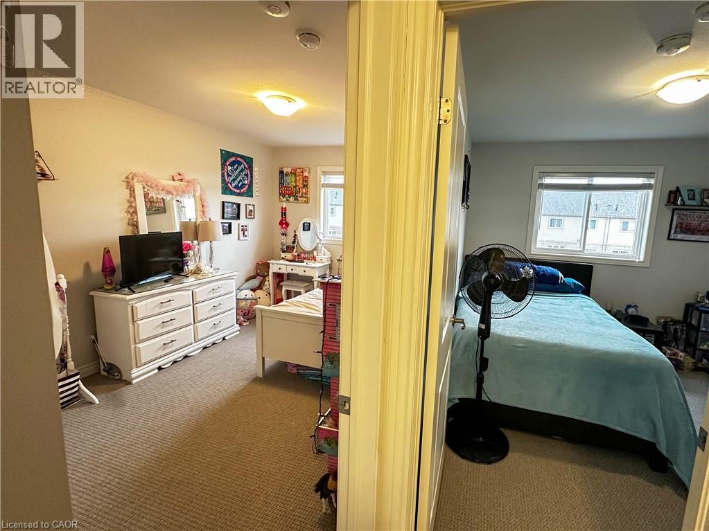 Photo 22 of 147 Heron Street Street, Welland ON