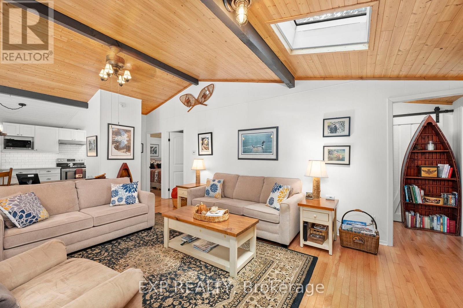 Photo 12 of 1 1105 Butterfly Road, Muskoka Lakes ON
