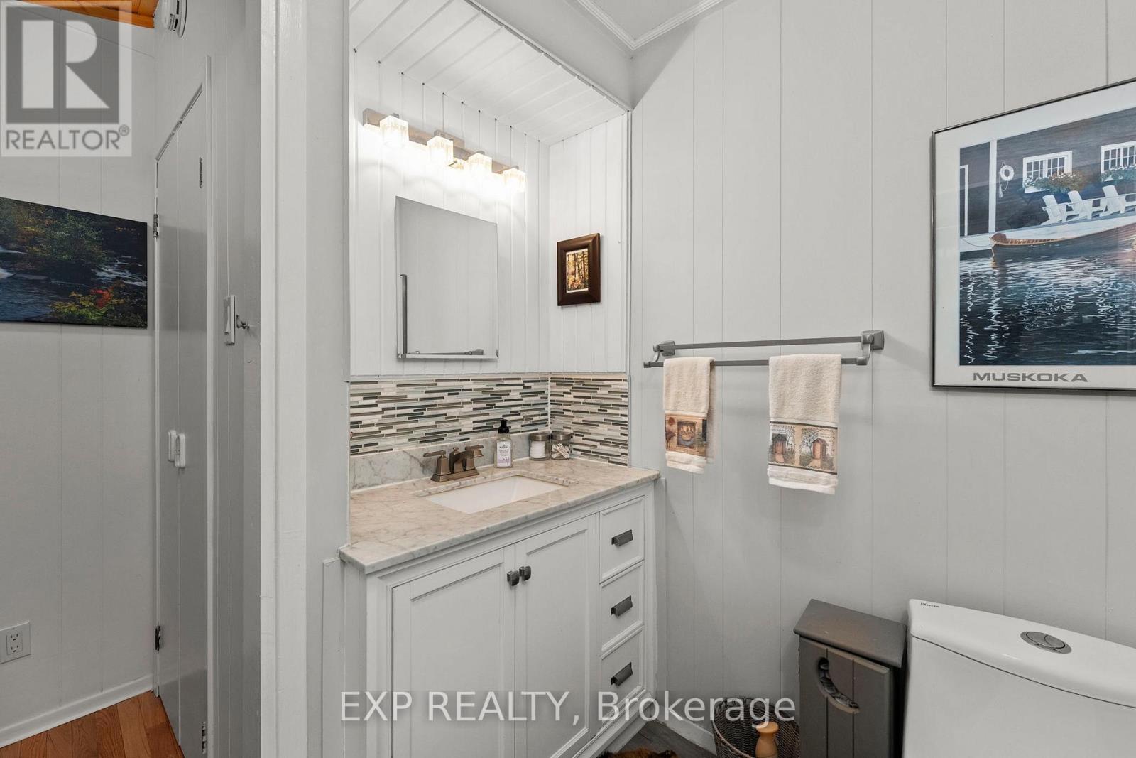 Photo 21 of 1 1105 Butterfly Road, Muskoka Lakes ON