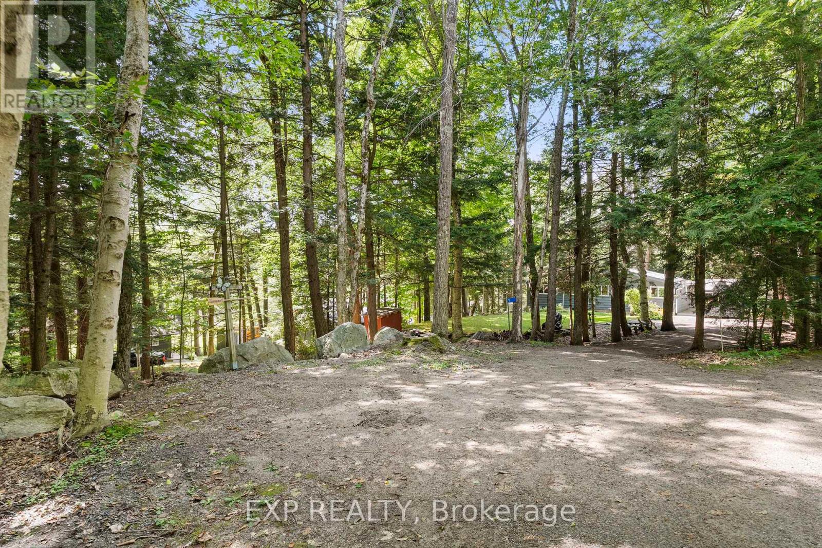 Photo 32 of 1 1105 Butterfly Road, Muskoka Lakes ON