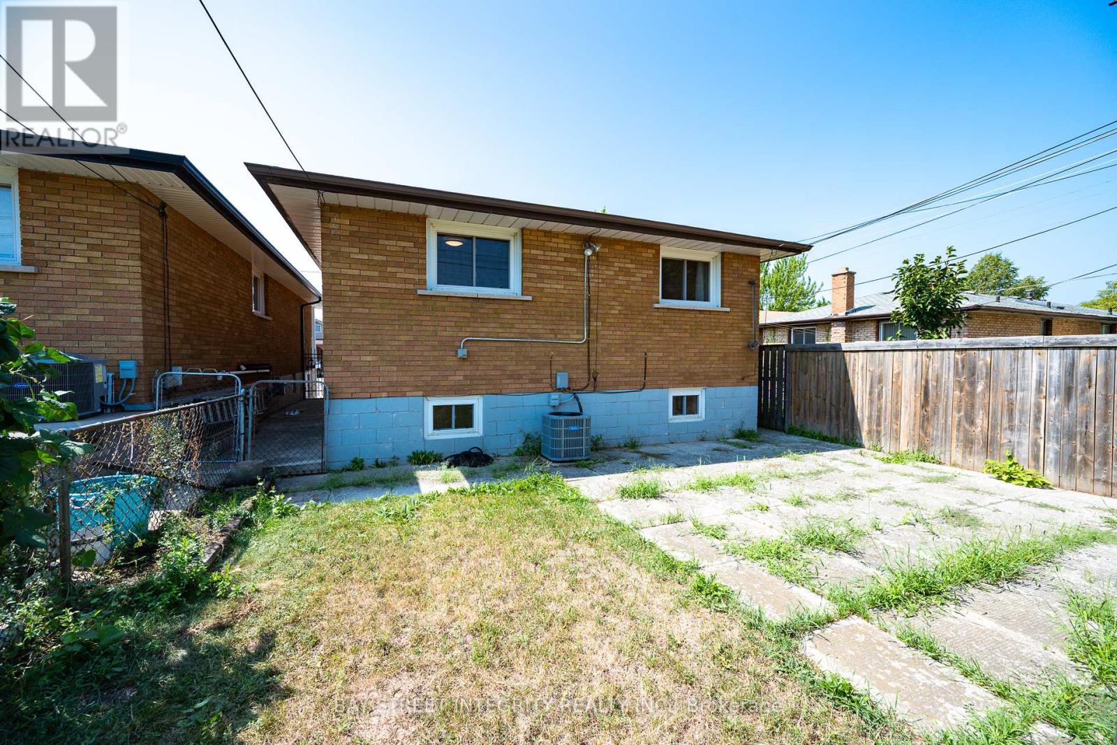 Photo 23 of 106 Beland Avenue N, Hamilton ON