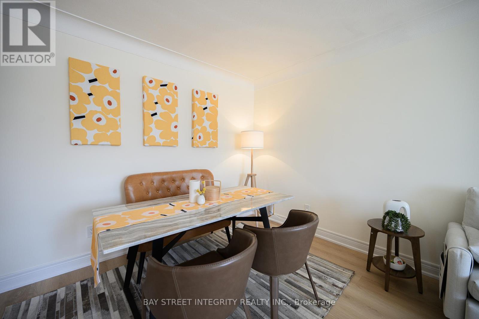 Photo 9 of 106 Beland Avenue N, Hamilton ON