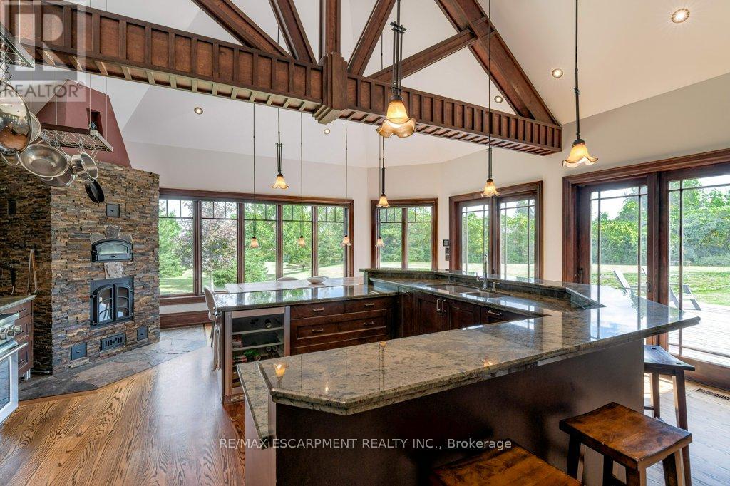 Photo 10 of 76 Oak Avenue, Hamilton ON