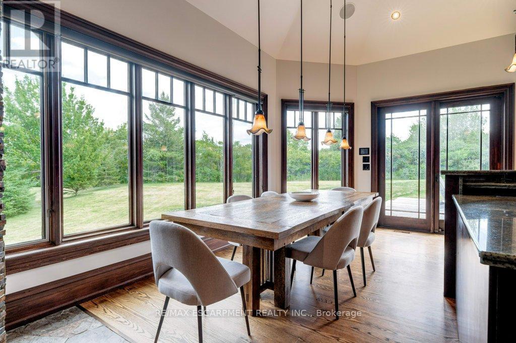 Photo 12 of 76 Oak Avenue, Hamilton ON