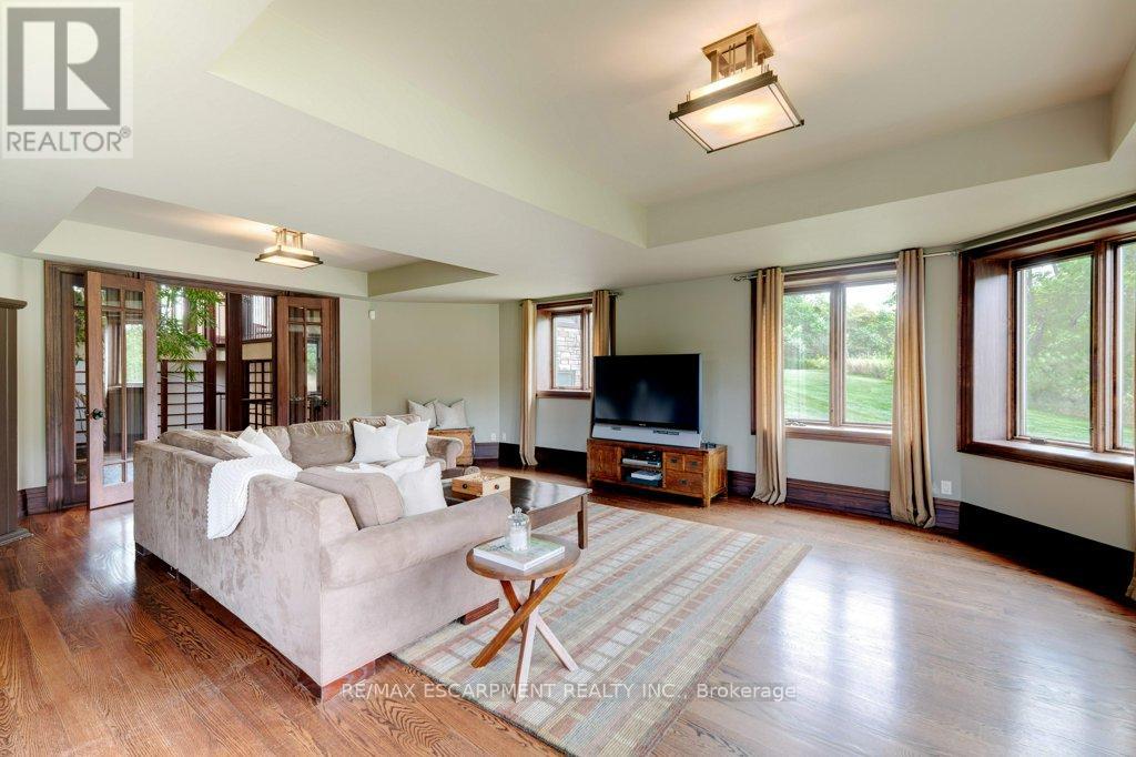 Photo 35 of 76 Oak Avenue, Hamilton ON