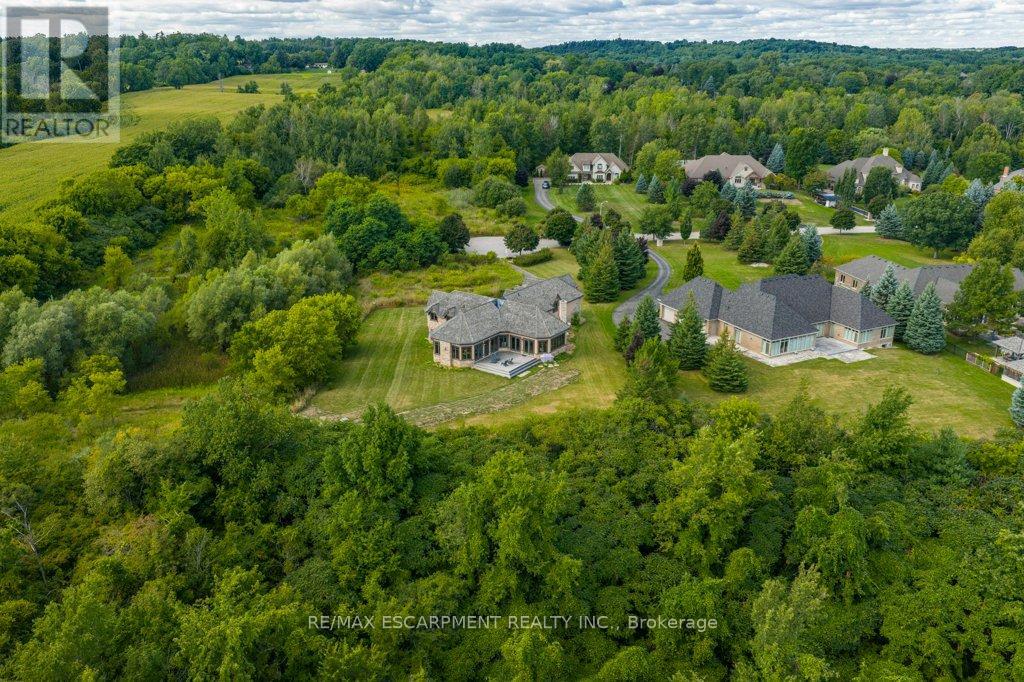 Photo 39 of 76 Oak Avenue, Hamilton ON