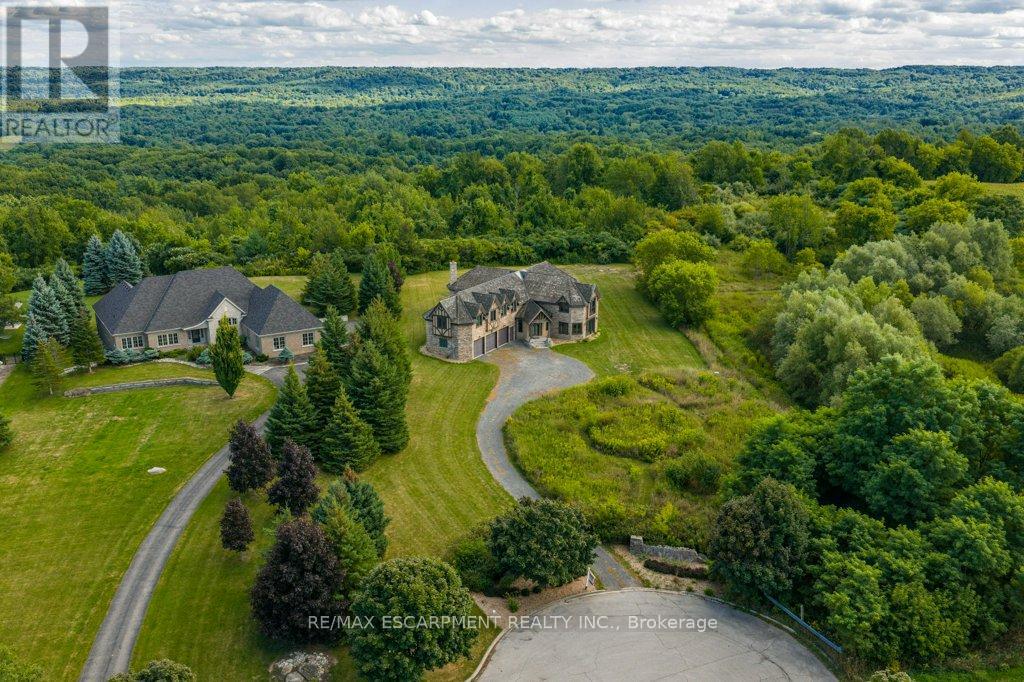 Photo 40 of 76 Oak Avenue, Hamilton ON