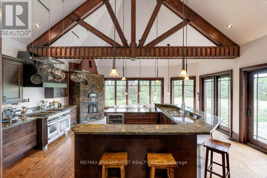 Photo 9 of 76 Oak Avenue, Hamilton ON