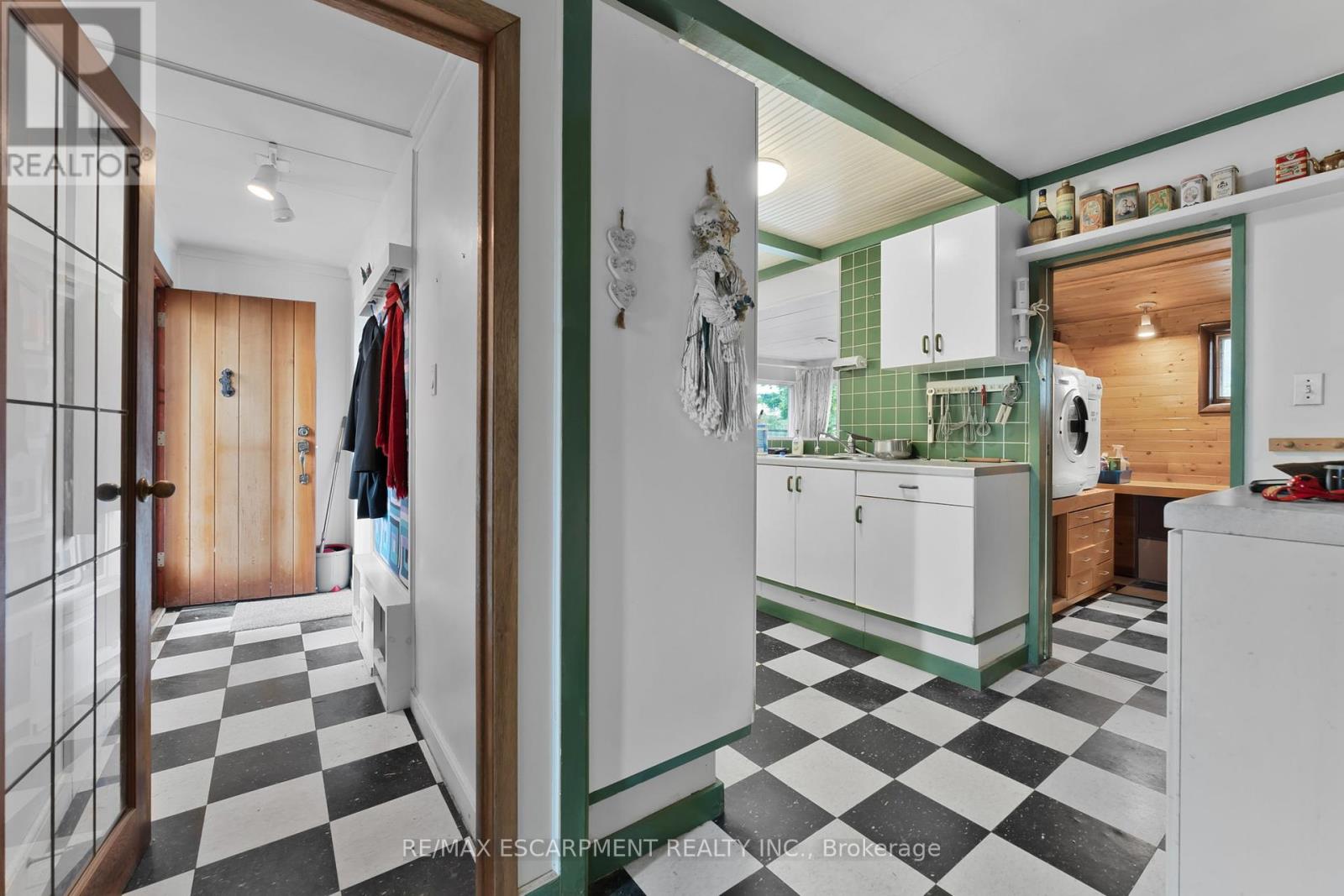 Photo 14 of 614 Golf Club Road, Hamilton ON