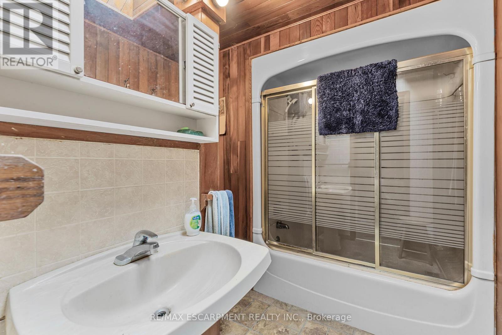 Photo 23 of 614 Golf Club Road, Hamilton ON