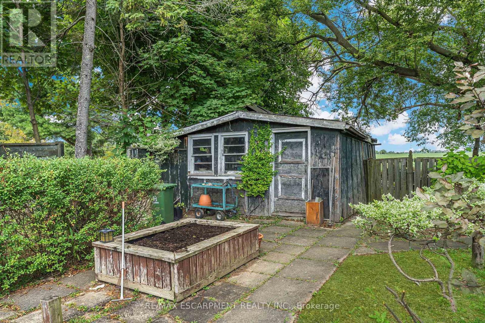Photo 36 of 614 Golf Club Road, Hamilton ON
