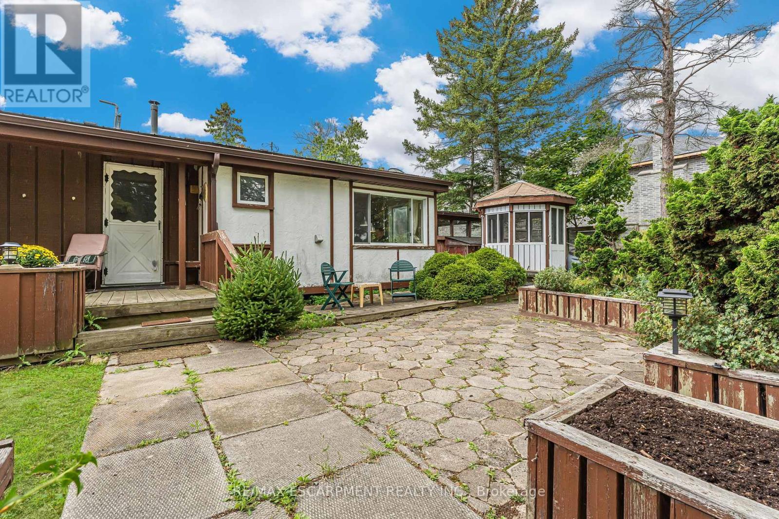 Photo 37 of 614 Golf Club Road, Hamilton ON