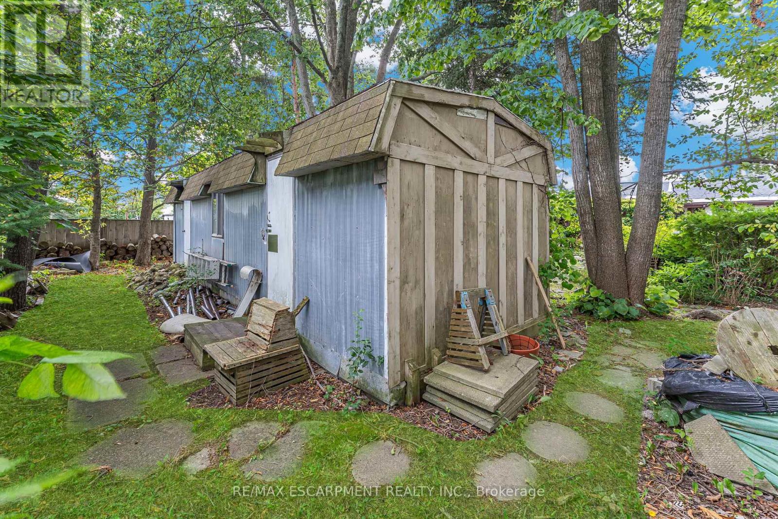 Photo 38 of 614 Golf Club Road, Hamilton ON
