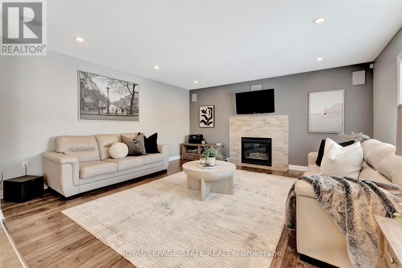 Photo 24 of 7 Bocelli Crescent, Hamilton ON