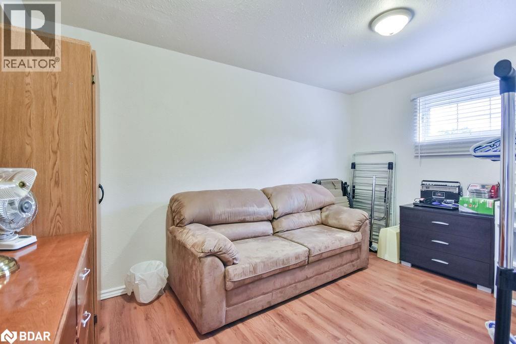 Photo 29 of 80 Cundles Road E, Barrie ON