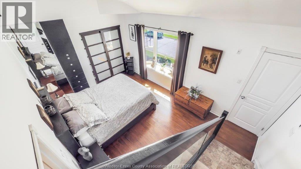 Photo 27 of 240 Pine, Windsor ON
