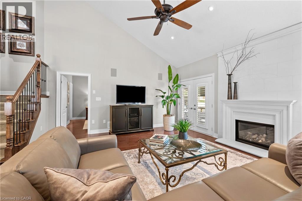 Photo 13 of 36 Toulon Avenue, Ancaster ON