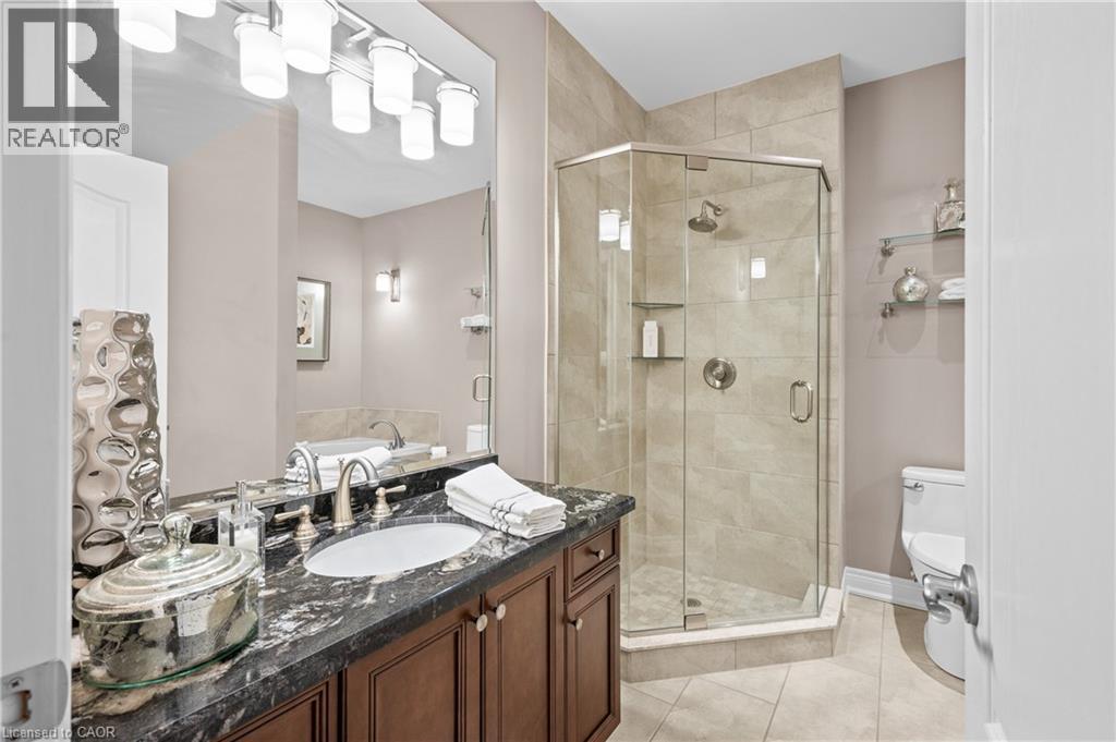 Photo 21 of 36 Toulon Avenue, Ancaster ON