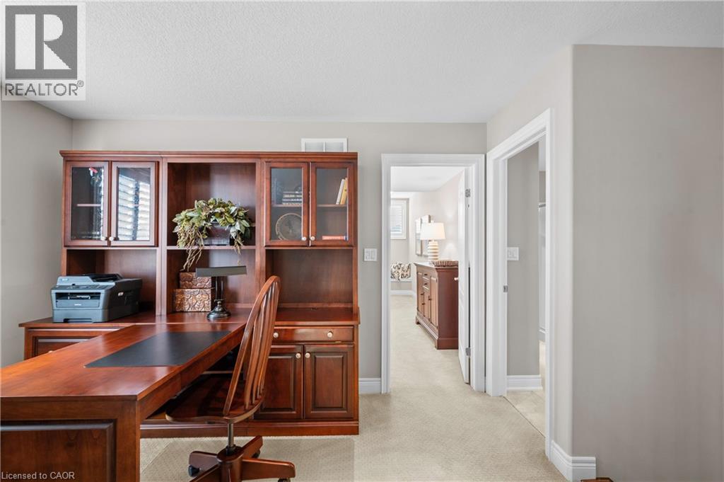 Photo 31 of 36 Toulon Avenue, Ancaster ON