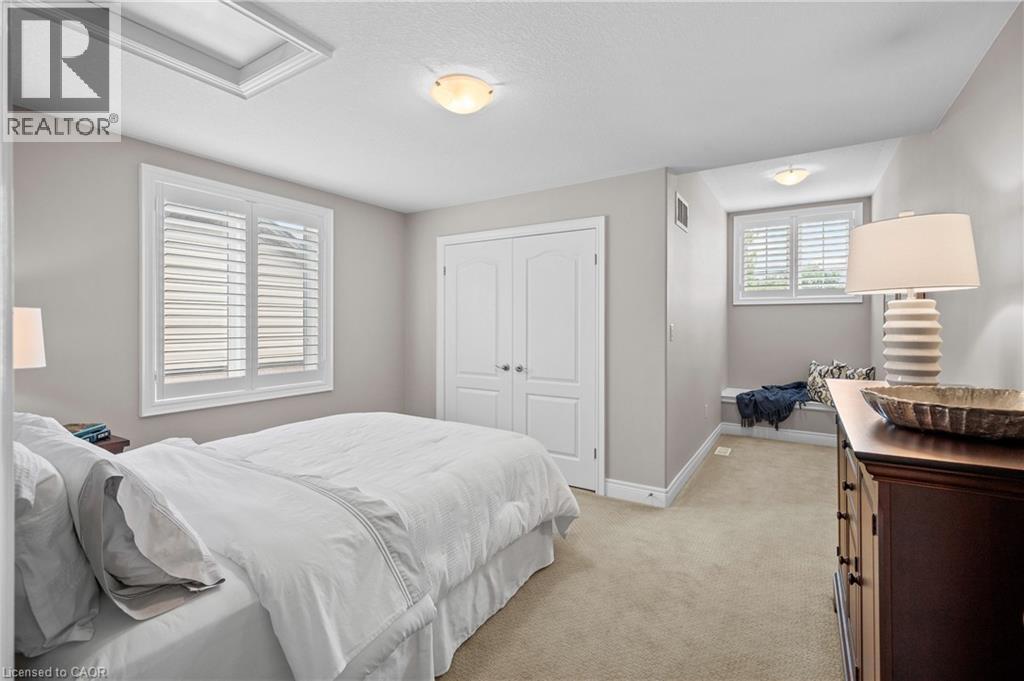 Photo 34 of 36 Toulon Avenue, Ancaster ON